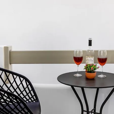 Superb Naxos Apartment Grand Suite In The Heart Of Town Balcony City Views Saint George *