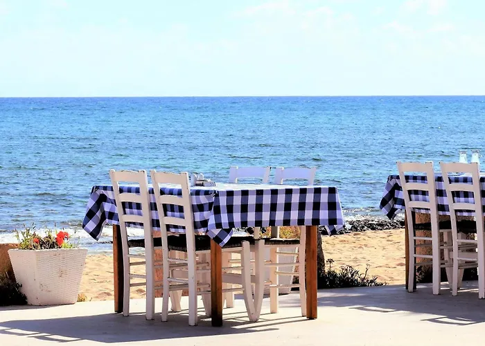 Superb Naxos Grand In The Heart Of Town Balcony Appartement Naxos City