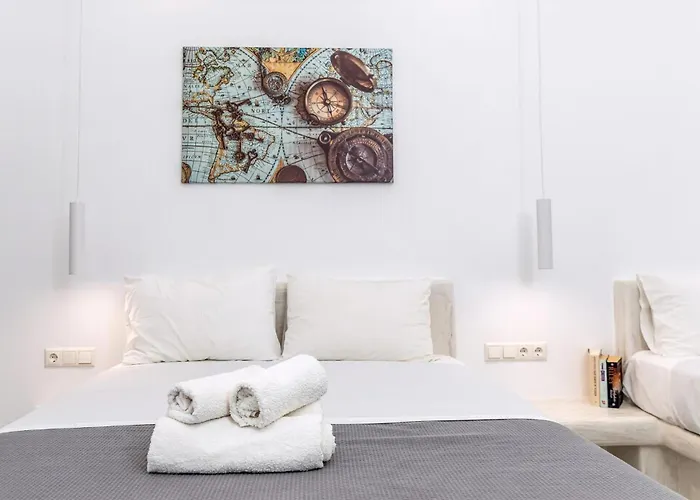 Superb Naxos Grand In The Heart Of Town Balcony Appartement